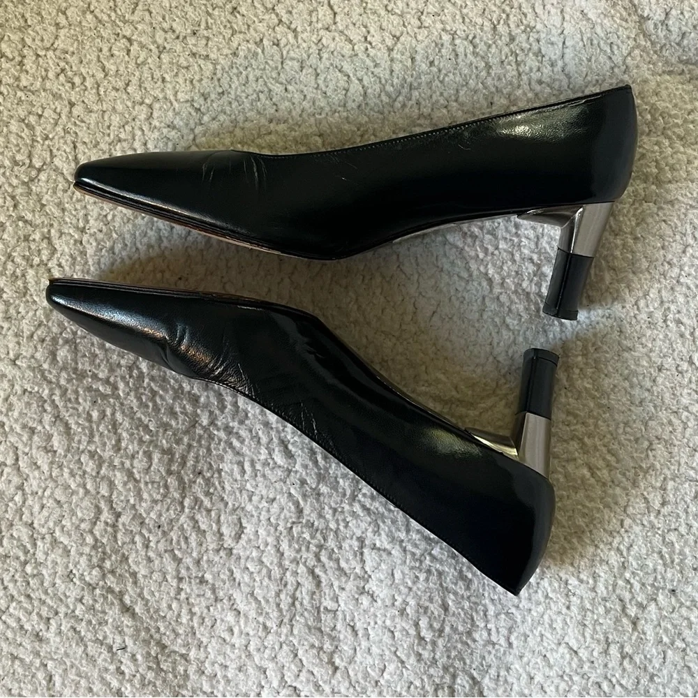 Stuart Weitzman Navy Heels with Bronze Block Accent - Picture 5 of 15